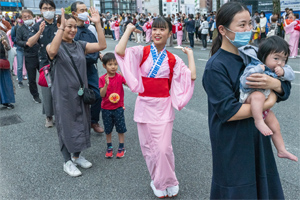 やまやファミリー賞_どんたくフィナーレ_中山隆史